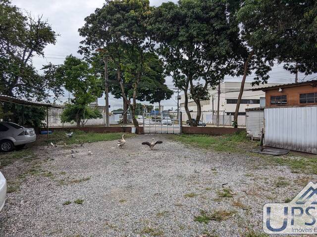 Casa para Venda em São José dos Campos - 4